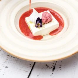 Sárga Ház Borgerező & Bisztró Villánykövesd - Étel/ital