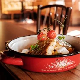 Sárga Ház Borgerező & Bisztró Villánykövesd - Étel/ital