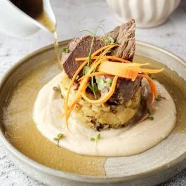 Sárga Ház Borgerező & Bisztró Villánykövesd - Étel/ital