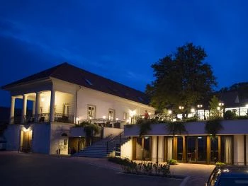 Helikon Taverna Panoráma Étterem Vonyarcvashegy