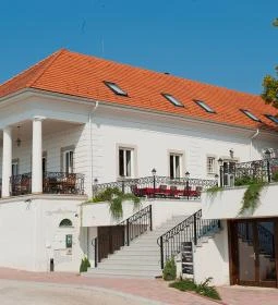 Helikon Taverna Panoráma Étterem