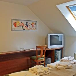 Zenit Hotel Vendégház Vonyarcvashegy - Szobák