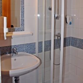 Zenit Hotel Vendégház Vonyarcvashegy - Szobák