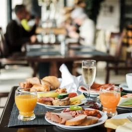 Zenit Hotel Balaton Vonyarcvashegy - Vendéglátás