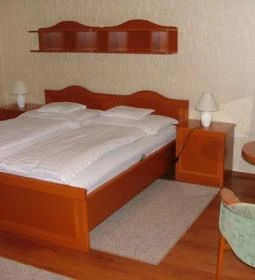 Erdőgyöngye Étterem