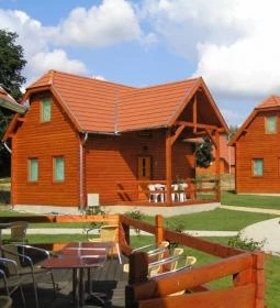 Aquatherma Termálfalu & Kemping