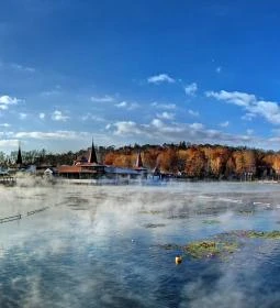 Hévízi Tófürdő és Festetics Fürdőház