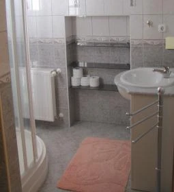 Alsóhegyi Apartmanok