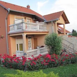 Alsóhegyi Apartmanok Zalakaros - Medence/kert