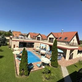 Boni Családi Wellness Hotel Zalakaros - Medence/kert