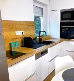 Irisz Hillside Apartman