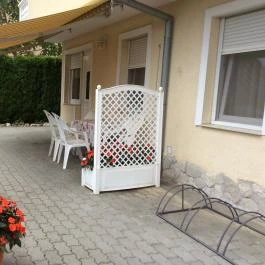 József Apartman Zalakaros - Medence/kert