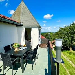 Szent Orbán Panzió Zalakaros - Kutyabarát apartmanok Zalakaros - Medence/kert