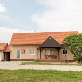 Zobori Panzió Zalaszabar - Külső kép