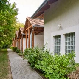 Hotel Platán Zamárdi - Külső kép