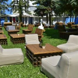 Zama Hotel Zamárdi - Medence/kert