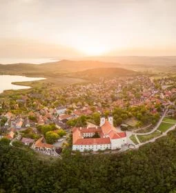 Tihanyi Bencés Apátság