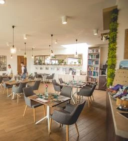 Natura Hill Étterem