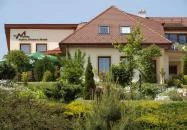 Marietta Pizzéria, Étterem és Kávézó Zirc