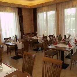 Marietta Pizzéria, Étterem és Kávézó Zirc - Egyéb