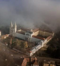 Ciszterci Látogatóközpont