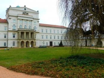 Ciszterci Műemlékkönyvtár Zirc