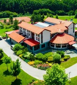 Forest Hills Hotel & Golf