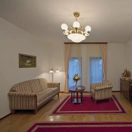 Hotel Szarvaskút Zirc - Szobák