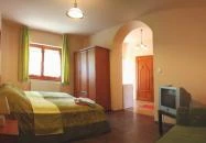 Napvirág Vendégház Zsira